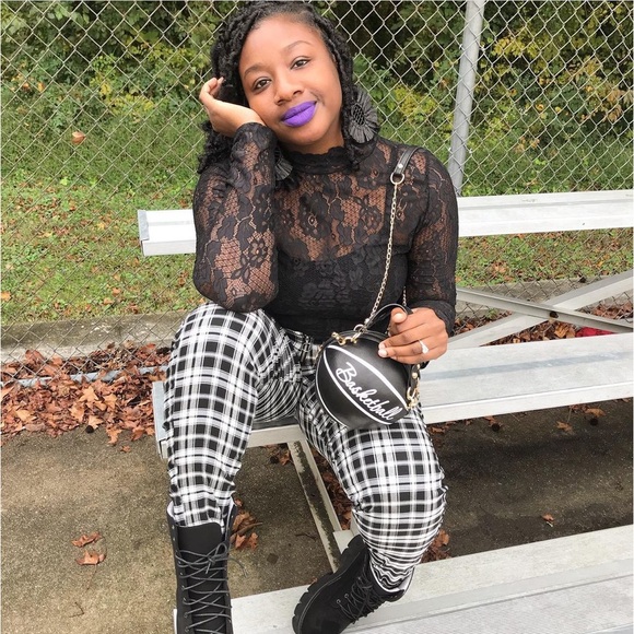 Basketball Handbag - Picture 2 of 3